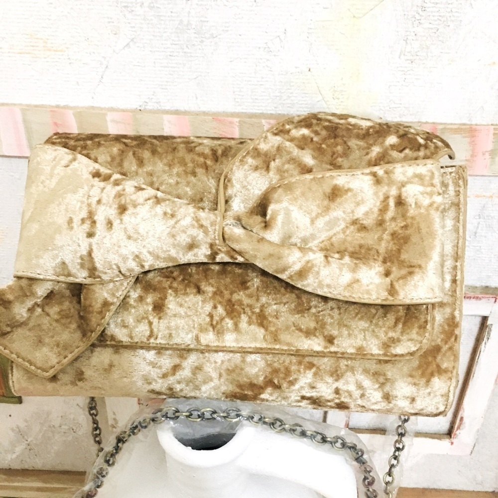 Anthropologie crushed velvet shoulder bag nwot